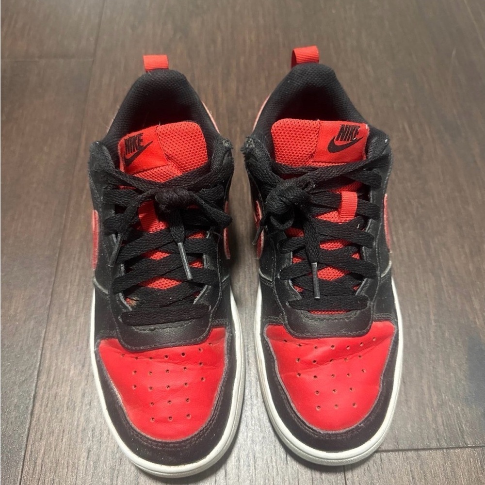 Nike Kids Black and Red Sneakers